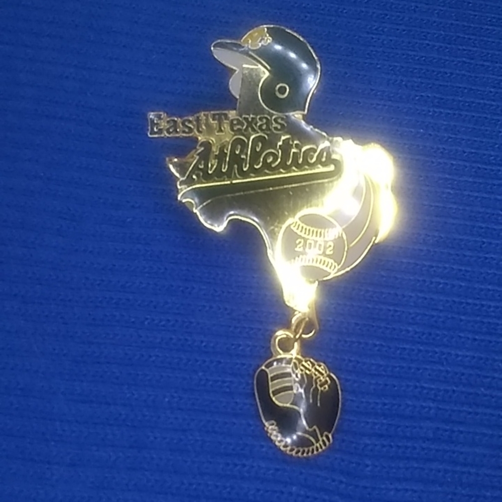 Lapel Pins 2002 East Texas Athletics w/Baseball Mitt Charm